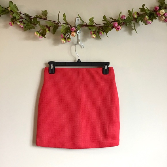 BCBGeneration red texture mesh mini skirt sz S - Picture 5 of 8